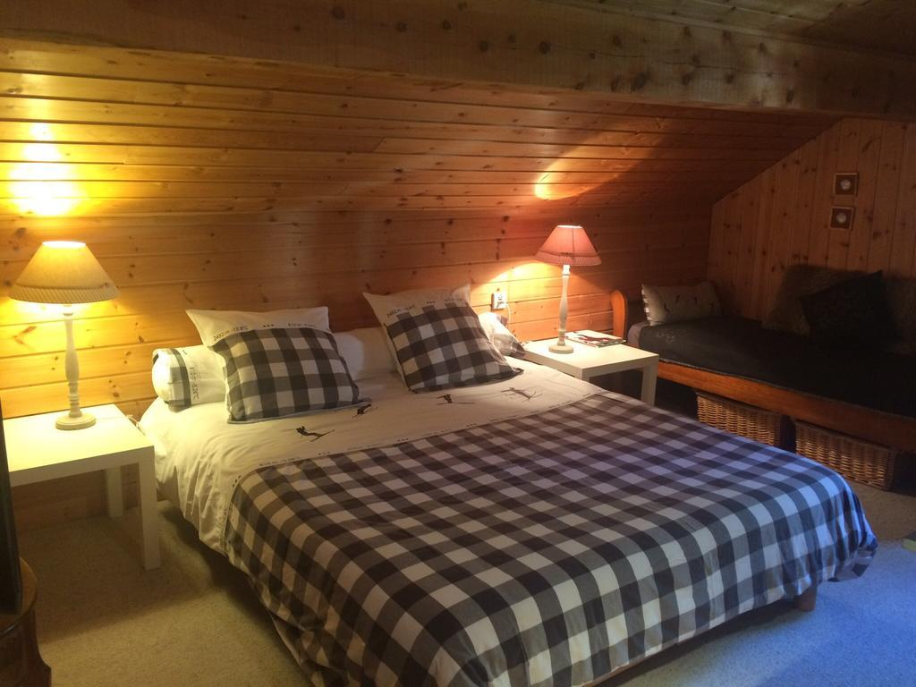 Chalet Pomme De Pin 5 Chambres 12 A 14 Personnes Formigueres Exterior photo